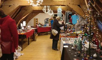 Selfmade pop-up wintereditie in Bibliotheek Zottegem